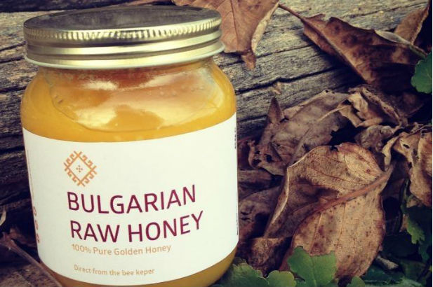 Завърнали се от чужбина българи се заеха да популяризират нашенския мед по света