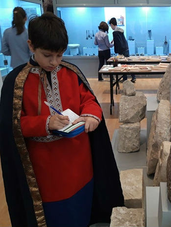 Средновековна работилница отвори врати за ученици в русенския музей