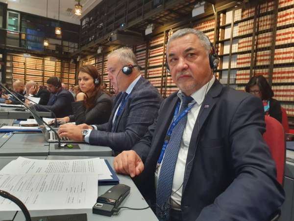 Валери Симеонов с доклад в Рим на заседание на Централноевропейската инициатива