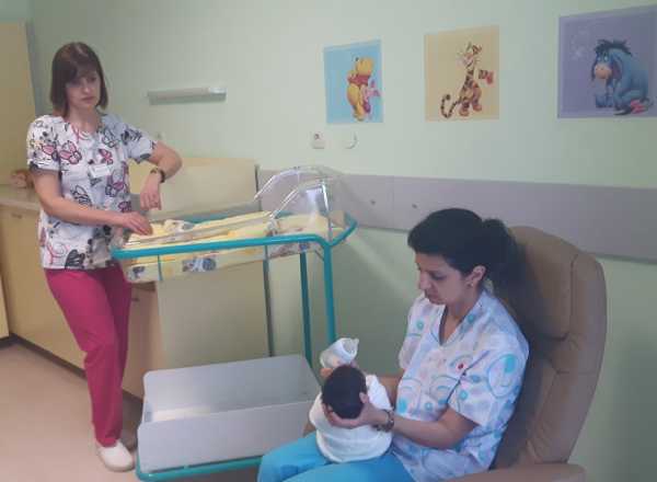 Бургаска болница зове: Поръчайте календар с недоносени бебета и помогнете те да пораснат