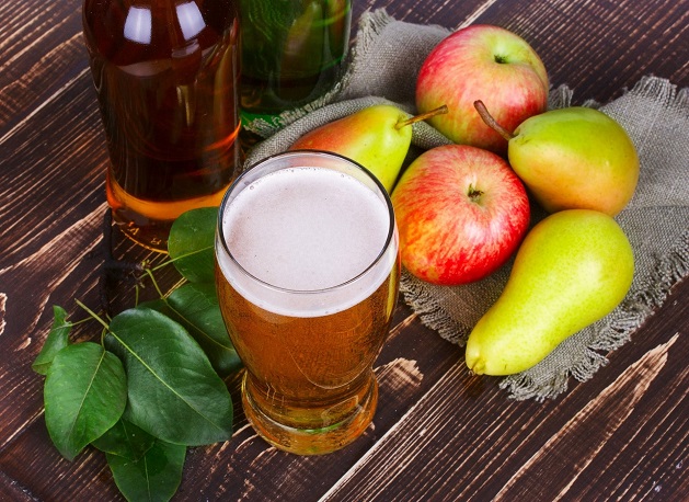 Анатомия на бирата: Учени подобряват полезните й качества с плодове и билки