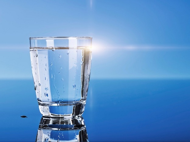 Водата ни помага да поддържаме оптимален алкално-киселинен баланс