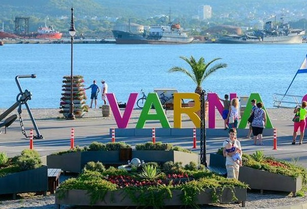 Леко метро ще облекчава трафика във Варна