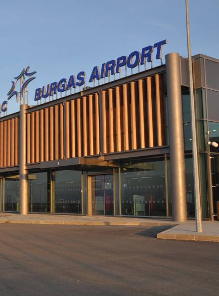 Добра новина за сезон `2021: Над 6 400 чартърни полета се очаква това лято да пристигнат само на Летище Бургас