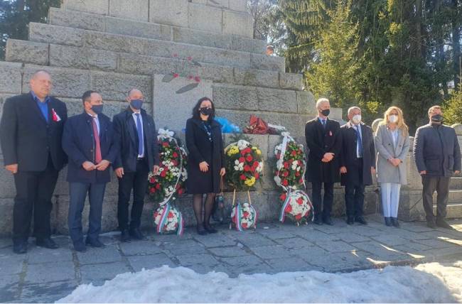 Валери Симеонов и унгарският държавен секретар бяха в Копривщица на 3 март