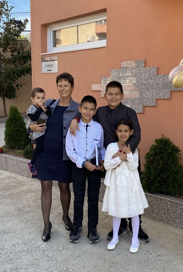 Юристка и майка на четири деца: Работещите родители не получават достатъчна подкрепа от държавата