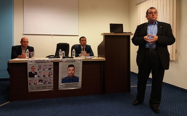 Кандидати за народни представители от „Българските патриоти“ се срещнаха с избиратели в Несебър