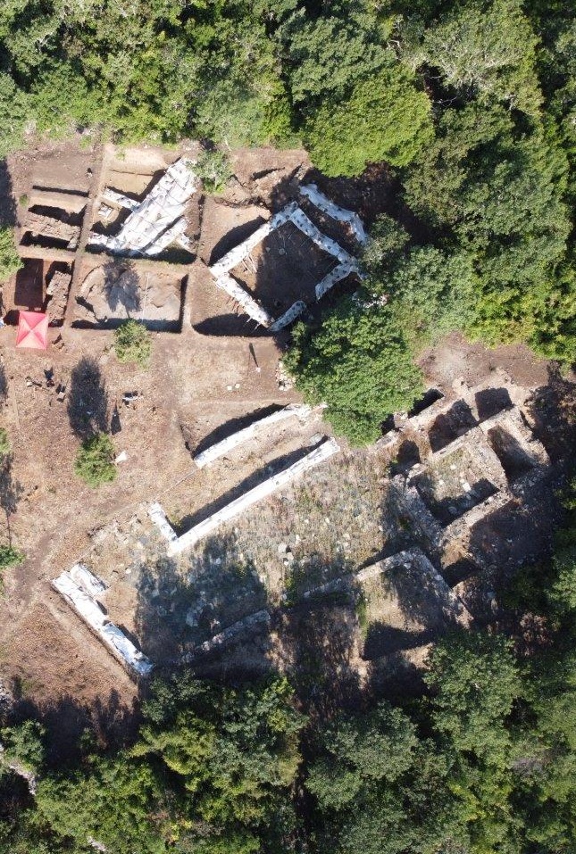 Богат късноантичен град върху голямо древно светилище разкриха археолозите на Балък дере край Хухла