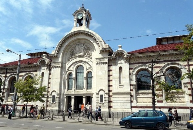 Тръгна петиция срещу превръщането на столичните хали в „Кауфланд“