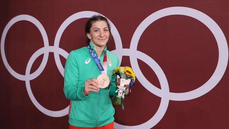 Созопол посреща олимпийската медалистка Евелина Николова