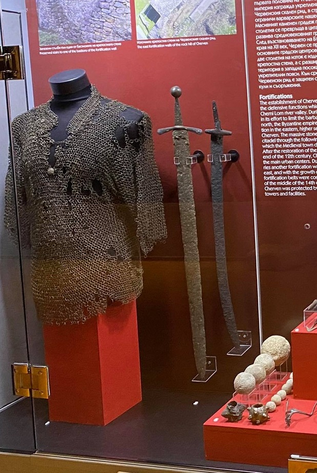 Меч от русенския музей  разкрива влиянието на западните рицари върху местното оръжейно производство