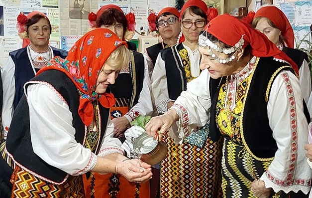 На Бабинден с жените от хор „Самодивски огън“