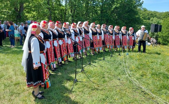 Странджански напеви край цъфналата зеленика