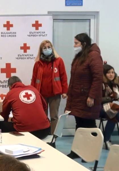 Дарения за близо 4 милиона лева са минали през Българлския червен кръст за украинските бежанци