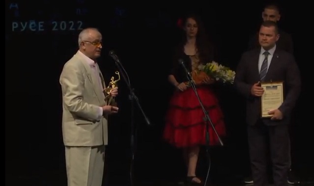 Връчиха наградата „Русе“ на сътрудника на „Десант“ Огнян Стамболиев