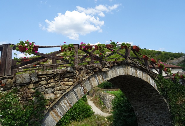 Историческите каменни мостове в Родопите „влязоха“ в изложба