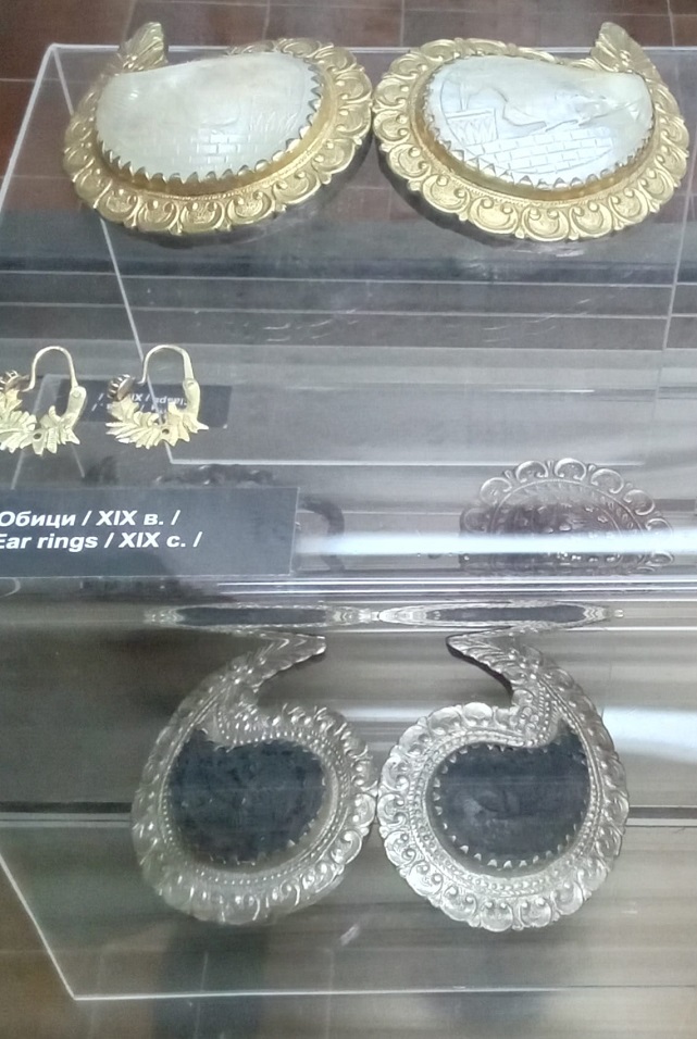 Накитите от богатата колекция на Историческия музей в Дряново са представени в специално издание-каталог