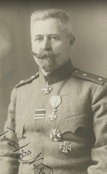 Генерал Стефан Нерезов –  командирът на Девета пехотна плевенска дивизия, загива при атентата в „Св. Неделя“