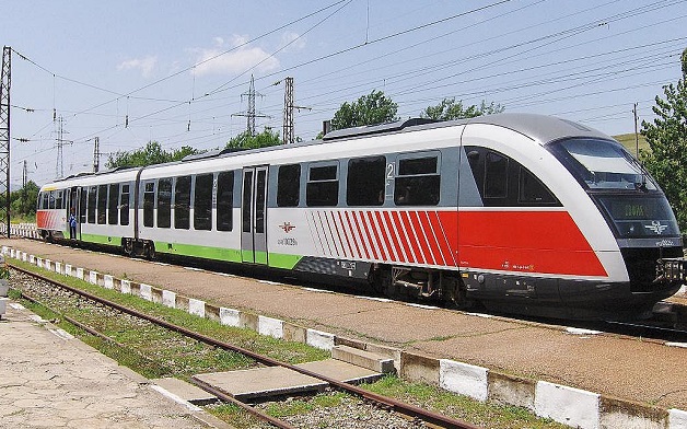 БДЖ пуска за „Сурва“ в Перник допълнителни влакове и места
