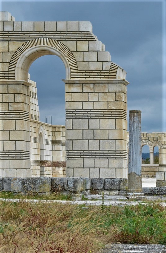 Община Каспичан иска да поеме управлението на Националния историко-археологически резерват „Плиска“