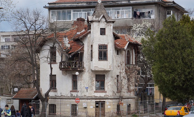 Ще ремонтират емблематичната къща на Брънеков в Ямбол