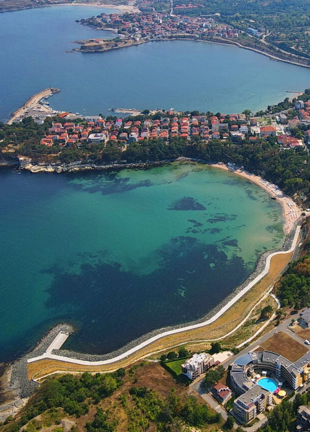 Предстои актуализация на проекта за брегоукрепване в зоната на Централния плаж в Царево