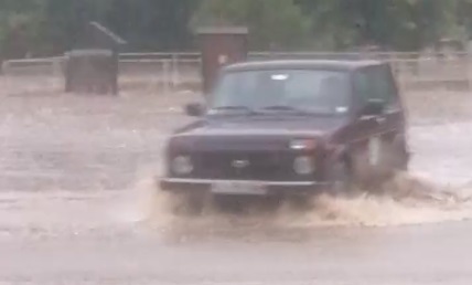 Наводнение затвори пътя Царево - Синеморец