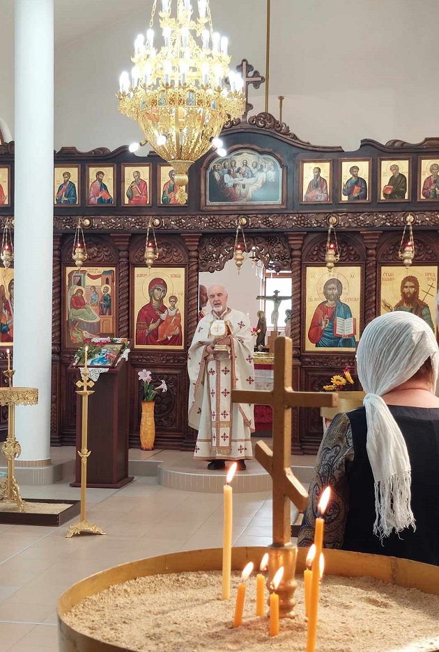 Три са църквите в Бургаска духовна околия, които носят името „Рождество Богородично“, едната е в с. Твърдица