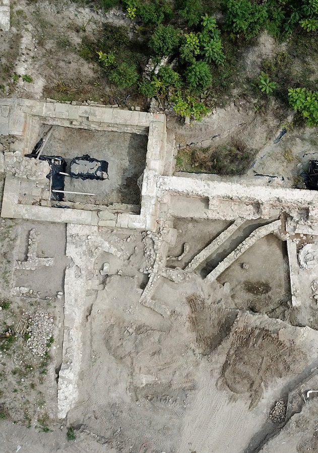 Проучванията в Акве калиде установиха средновековни жилищни сгради над ранновизантийските структури